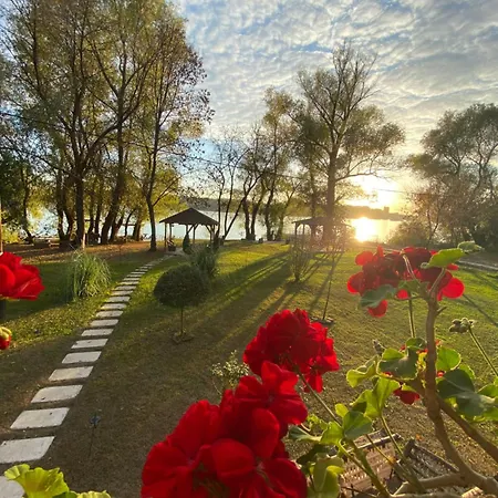 Dunavska Lepotica 1 Holiday home *